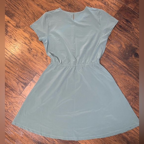 Duluth Trading Co Green Cinched Waist Dress - Picture 6 of 8
